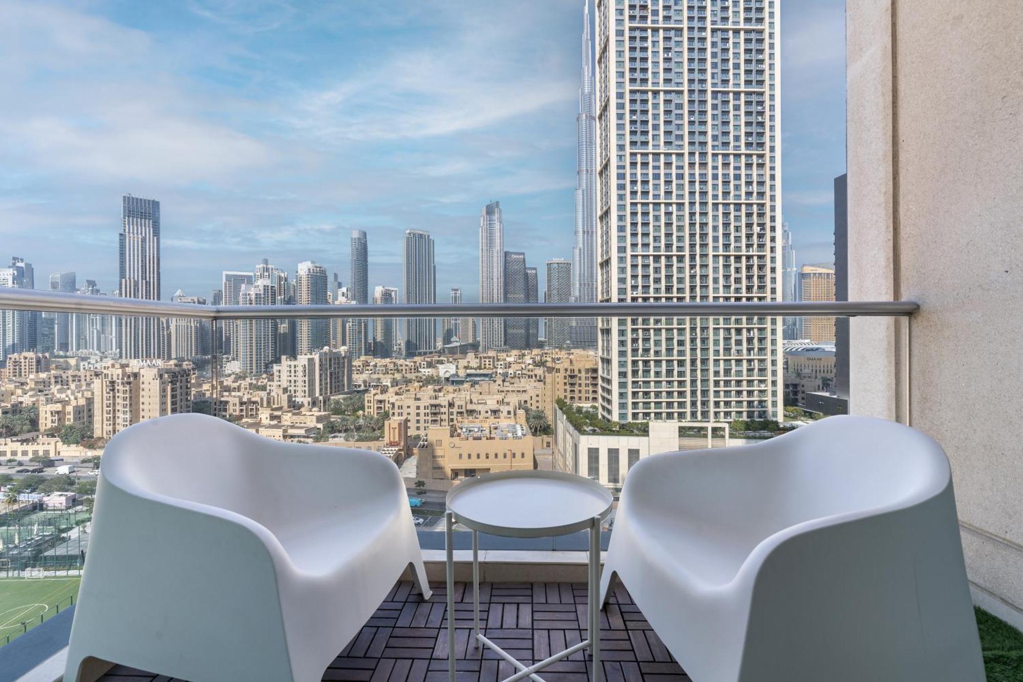 Chic 2Br Apartment, Prime Location Near Dubai Mall - Allsopp&Allsopp 外观 照片
